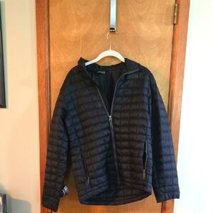 Boys' XL or Womens Medium North Face Black Quilted Lightweight Fall PufferJacket
